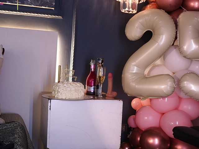 AylinMiller's BongaCams show and profile