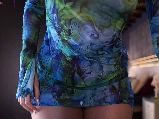 AylinMiller's BongaCams show and profile