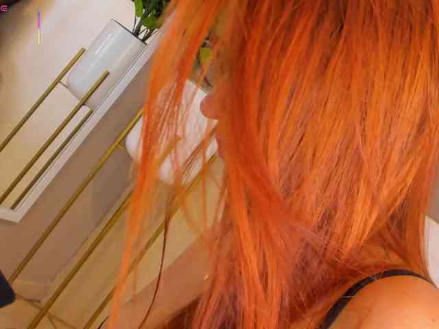 AylinMiller webcam