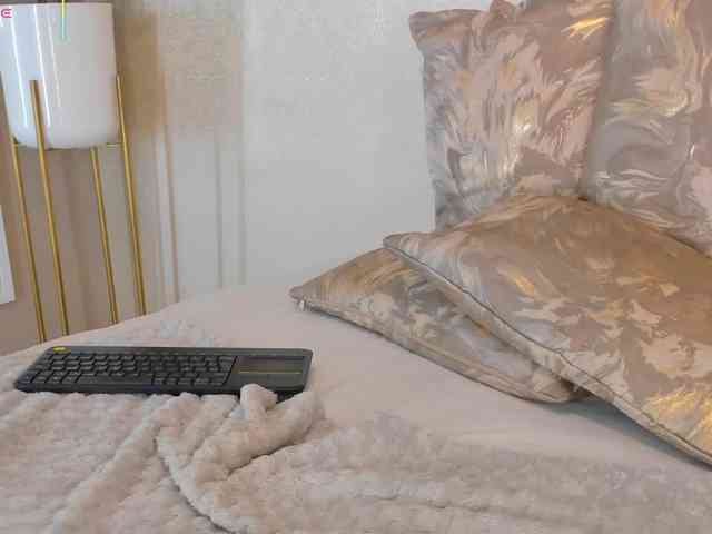 AylinMiller webcam
