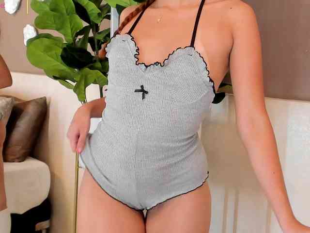 AylinMiller webcam