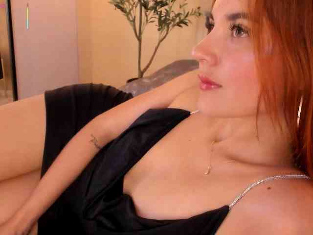 AylinMiller webcam