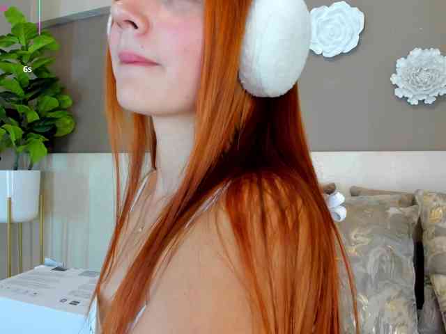 AylinMiller webcam