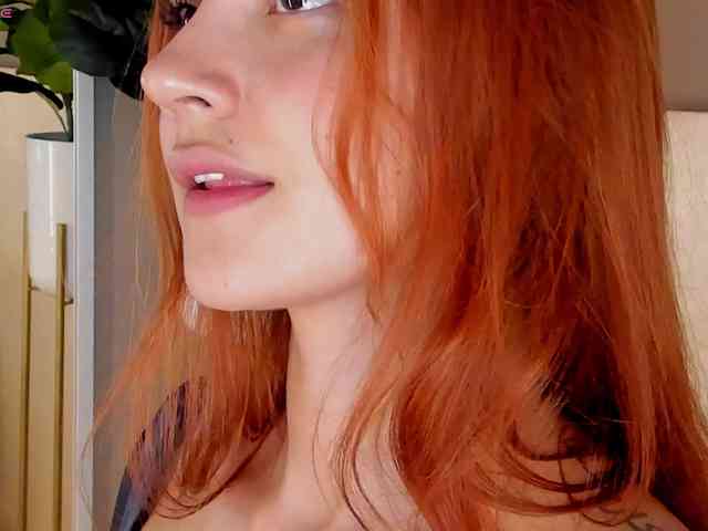 AylinMiller webcam