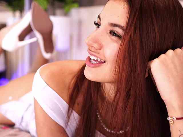 AylinMiller webcam