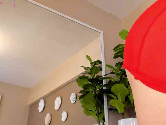 AylinMiller webcam