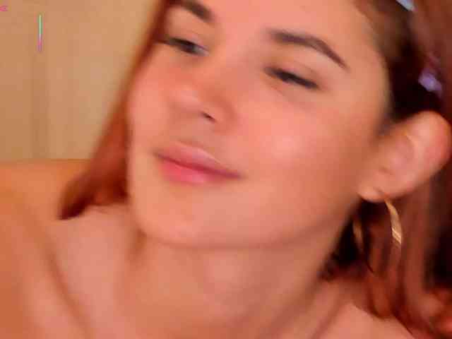AylinMiller webcam