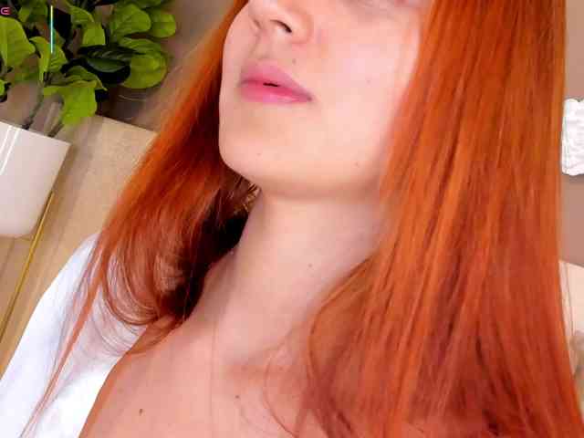 AylinMiller webcam