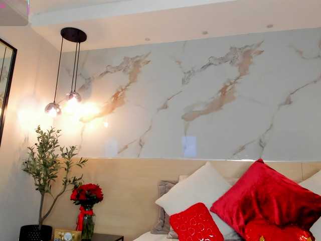 leathompson1's BongaCams show and profile