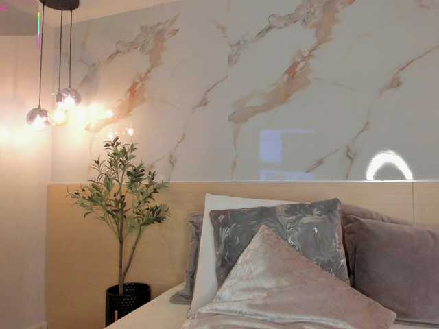 leathompson1 from BongaCams