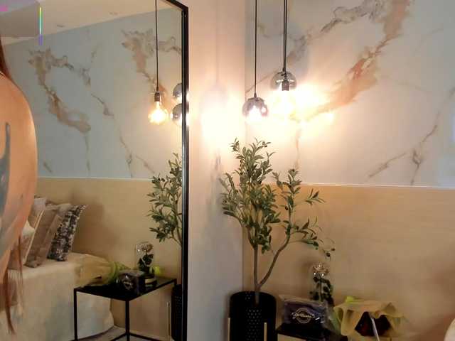 leathompson1's BongaCams show and profile