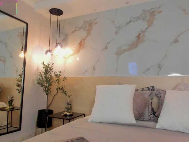 leathompson1's BongaCams show and profile