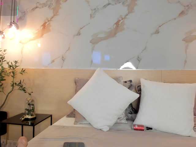 leathompson1's BongaCams show and profile