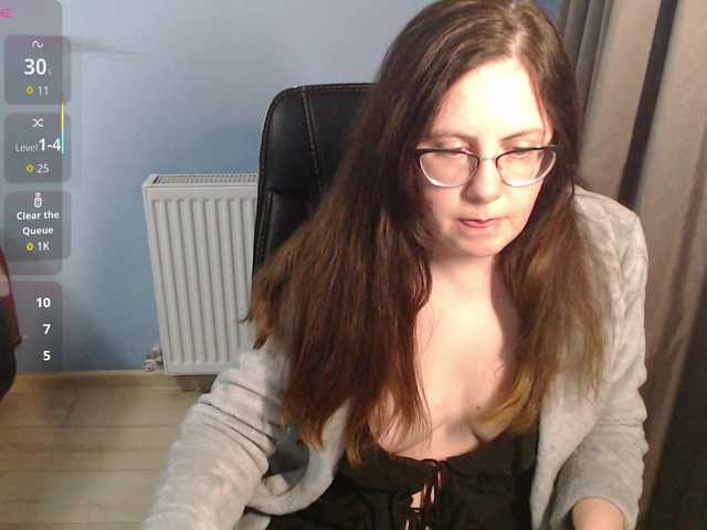 mandarinka28's BongaCams show and profile