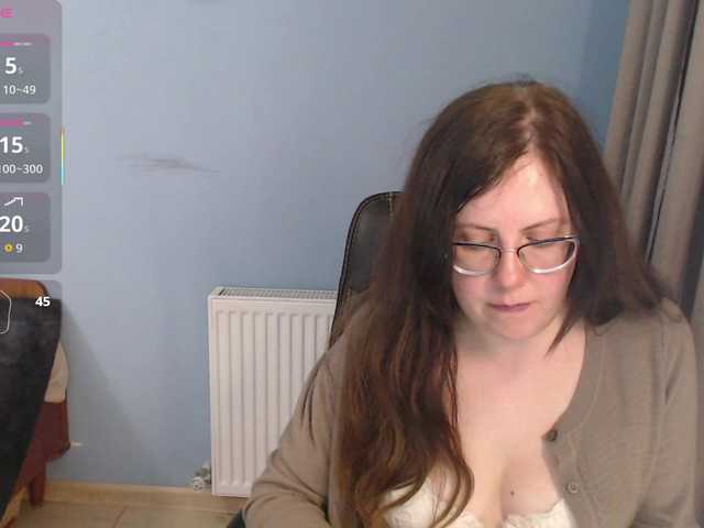 mandarinka28's BongaCams show and profile