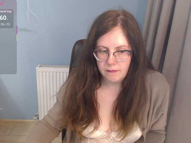 mandarinka28's BongaCams show and profile