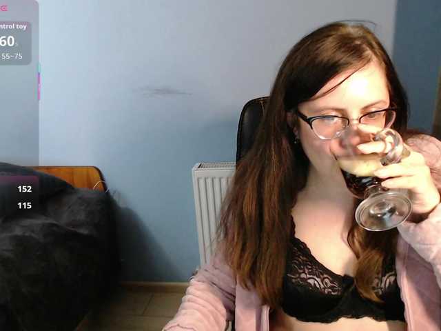 mandarinka28's BongaCams show and profile