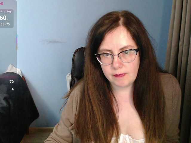 mandarinka28's BongaCams show and profile