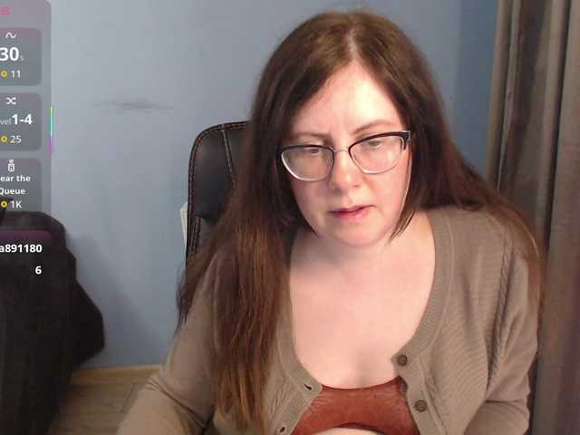 mandarinka28's BongaCams show and profile