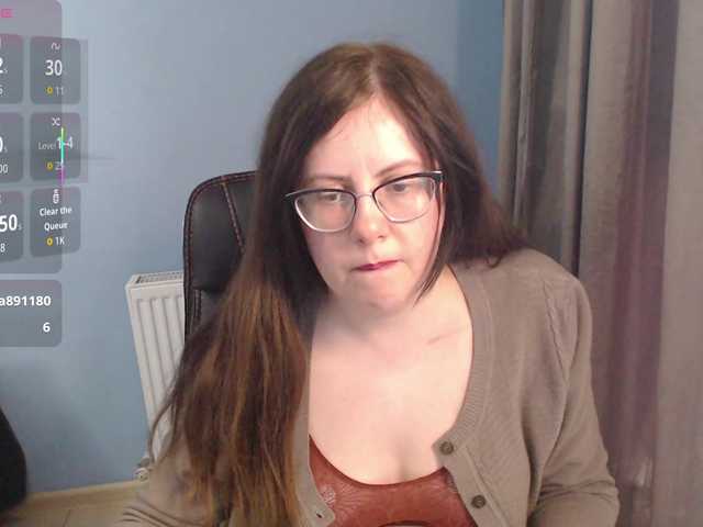 mandarinka28's BongaCams show and profile