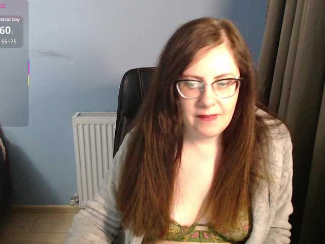 mandarinka28's BongaCams show and profile