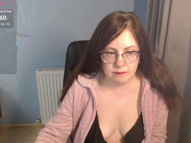 mandarinka28's BongaCams show and profile