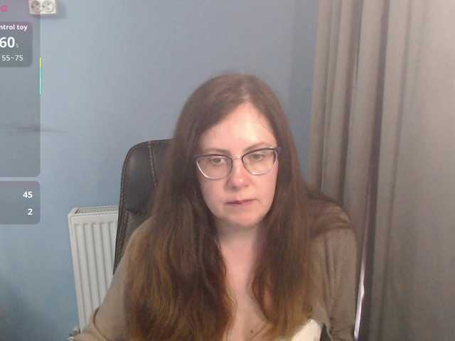 mandarinka28's BongaCams show and profile