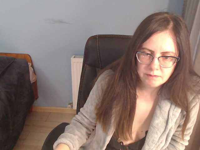 mandarinka28's BongaCams show and profile