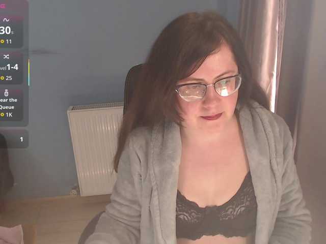 mandarinka28's BongaCams show and profile