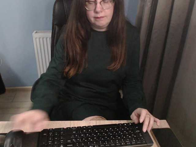 mandarinka28's BongaCams show and profile