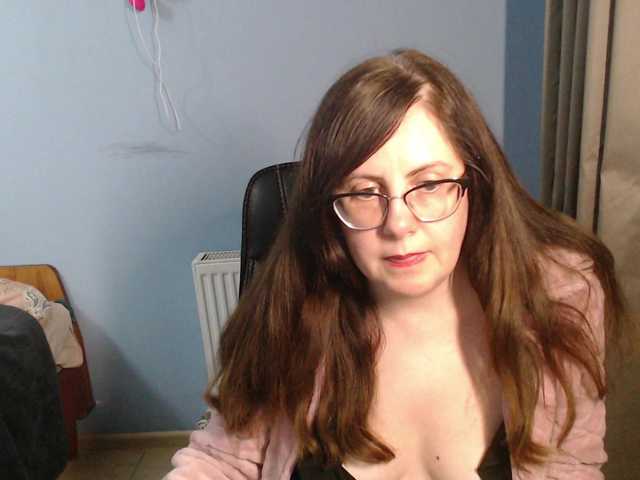 mandarinka28's BongaCams show and profile