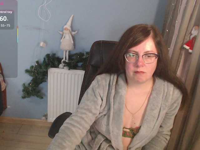 mandarinka28's BongaCams show and profile