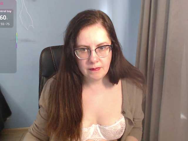 mandarinka28's BongaCams show and profile