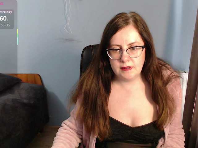 mandarinka28's BongaCams show and profile