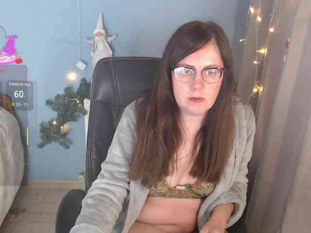 mandarinka28 Live Webcam on BongaCams