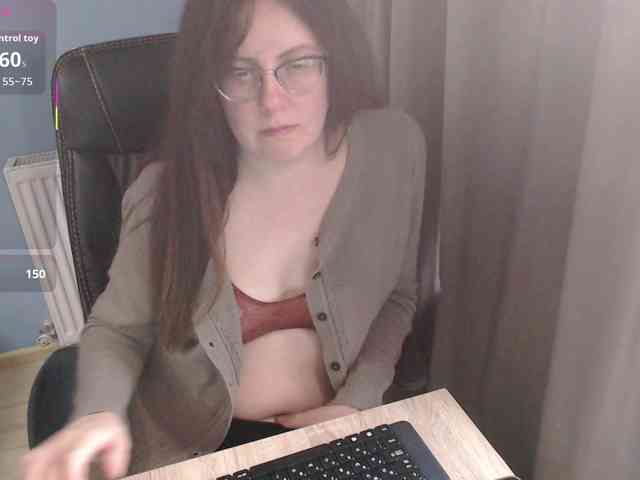 mandarinka28 Live Webcam on BongaCams