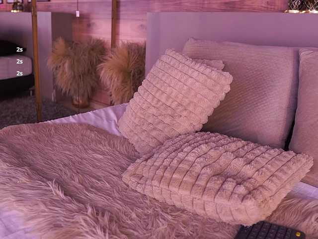 AmmyScott's BongaCams show and profile