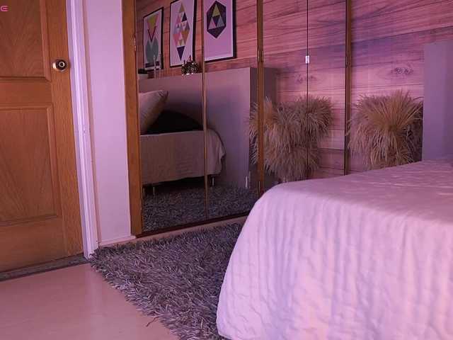 AmmyScott's BongaCams show and profile