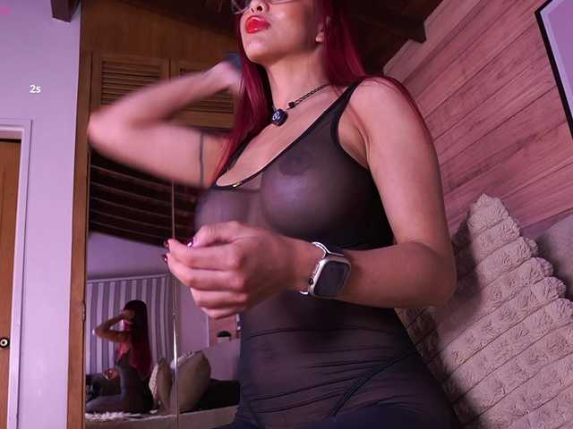 AmmyScott's BongaCams show and profile