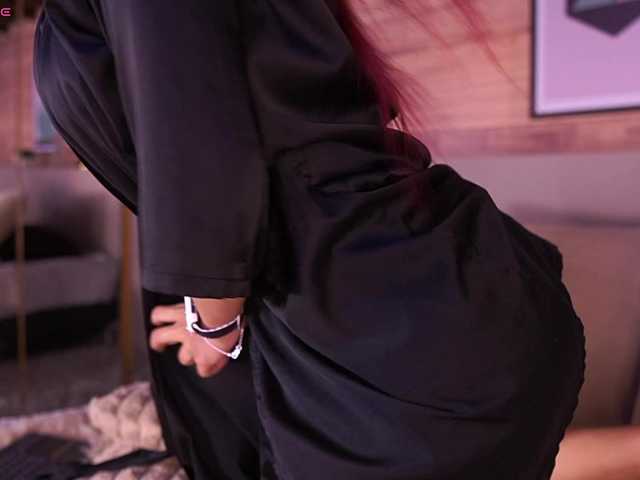 AmmyScott's BongaCams show and profile