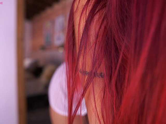 AmmyScott's BongaCams show and profile