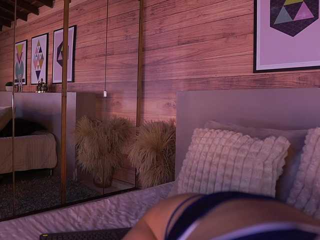 AmmyScott's BongaCams show and profile