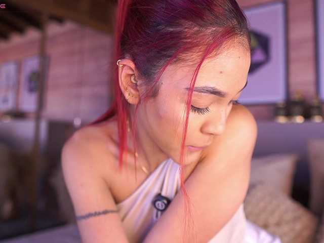 AmmyScott's BongaCams show and profile