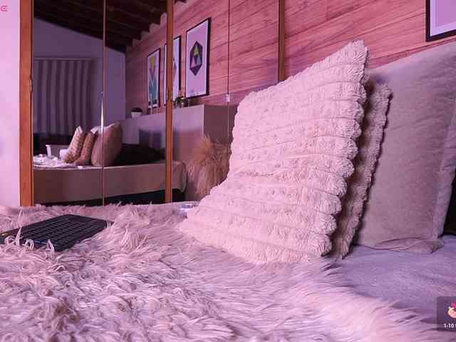 AmmyScott Live Webcam on BongaCams