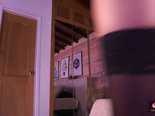 AmmyScott Live Webcam on BongaCams