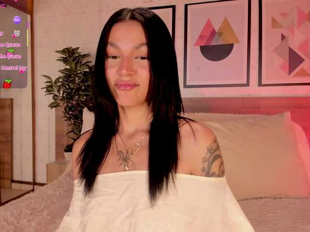 LunaRuso's BongaCams show and profile