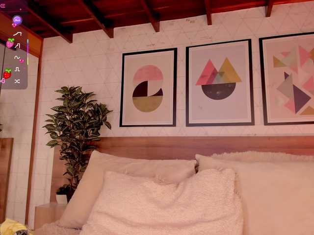 LunaRuso's BongaCams show and profile