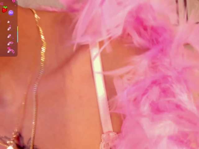 LunaRuso's BongaCams show and profile