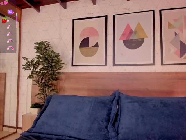 LunaRuso's BongaCams show and profile