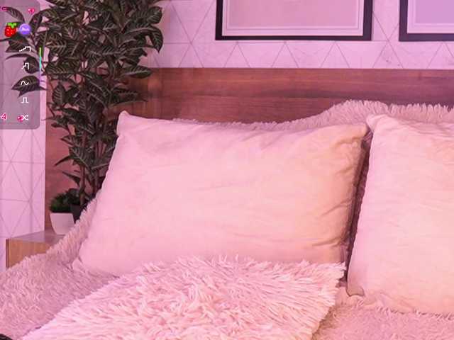 LunaRuso's BongaCams show and profile